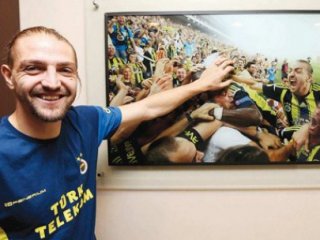 Ve Caner Erkin İmzalıyor