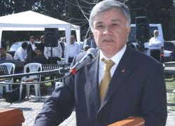 Rektör Akınoğlu, 'çıkar amaçlı örgüt elebaşı' olmakla suçlanıyor