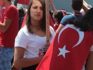 Erdoğan'ın Avusturya Ziyaretine Damga Vuran Pankart