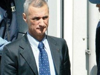 Engin Alan Yemin Edecek Mi?