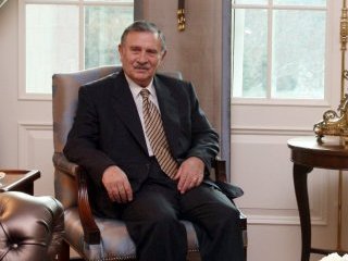 Eski Başbakan Hastaneye Kaldırıdı