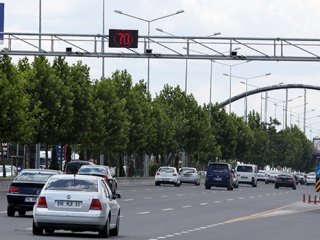 Ankara'da Tabelalar Ayar Tutmuyor!