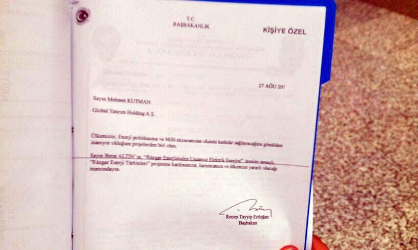 Bu İmza Başını Yaktı