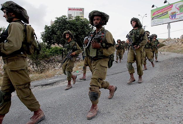 İsrail El-Halil Kentinde Operasyon Başlattı