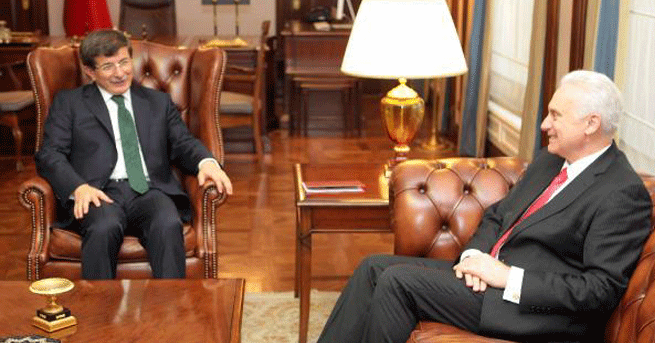 Ricciardione'den Davutoğlu'na Veda Ziyareti