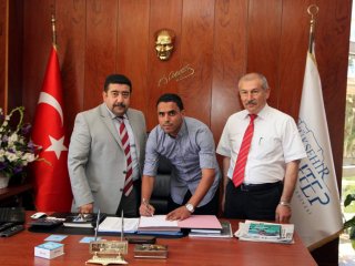 Ben Yahya İmzaladı