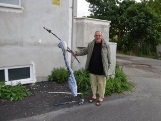 Şemsiye Elektrik Kesintisine Yol Açtı