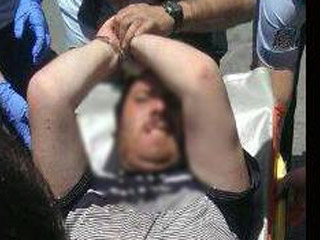 İşte Bayrağı İndirmeye Çalışan O Hain!