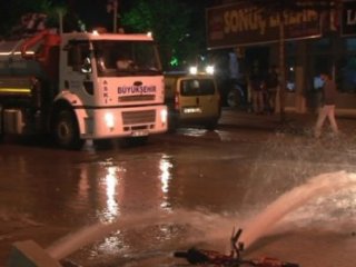 Sağnak Yağış Ankara'yı Felç Etti!