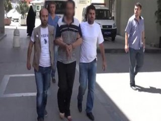 Bayrağı İndirmek İsteyen Hain Tutuklandı