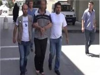 Türk Bayrağını İndiren Bakın Kim Çıktı?