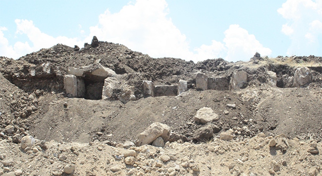 16 Asırlık 5 Lahit Bulundu