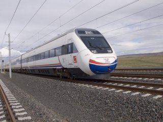 Ankara-İstanbul YHT Hattı Açılışı Ertelendi