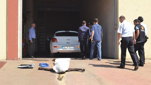 Altın ve Gümüş Kazanında Feci Ölüm