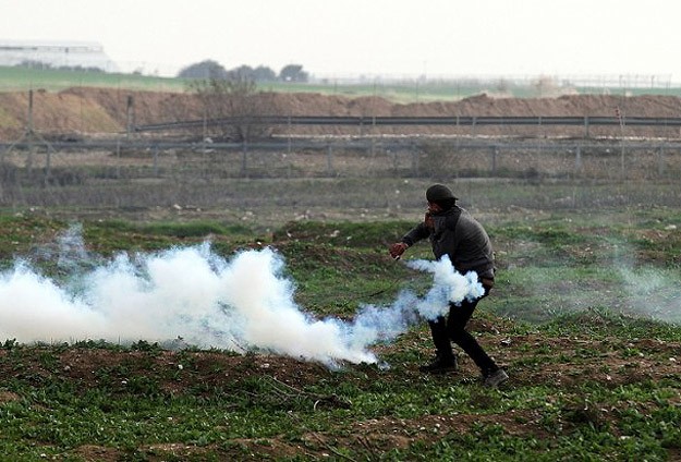 İsrail'den Gazze'ye Topçu Ateşi