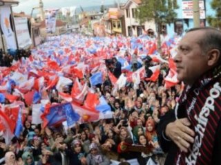 İşte Meydanlarda Çalınacak 3 Şarkı