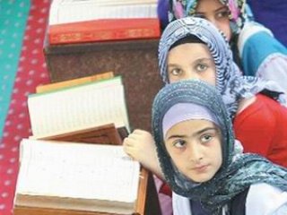 Müftülükten Kur'an Kursuna Atatürk Dayatması