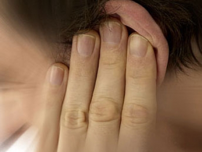 Kulağından Öyle Birşey Çıktı ki...