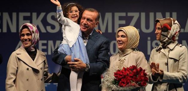 Erdoğan'dan Eşine Evlilik Sürprizi