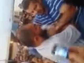 Sokak Ortasında Zorla Sakalını Kestiler