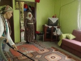 “Yaşlılarla Diz Dize” Projesi