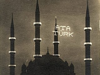 İşte Tek Parti Mahyaları