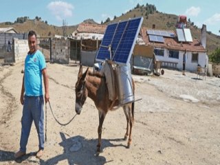 Eşek Sırtında Güneş Enerjisi!