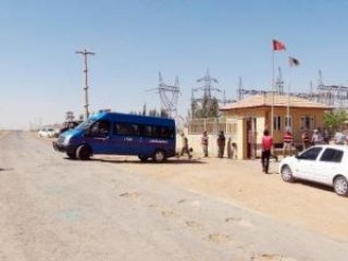 Köylülerden Şok Baskın! 2 Asker Yaralı