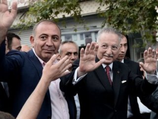 Ekmel Bey'e Özel Gaf Önleme Ekibi