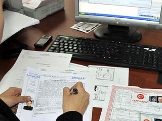 Eşler Birbirlerine Güvenmeyince...