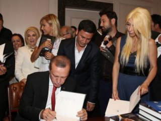 Erdoğan'dan Ünlü İsimlere Jest