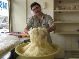 Ramazan Ayı En Çok Kadayıfcılara Yaradı