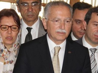 İhsanoğlu'ndan Türkçe Olimpiyatları'na Övgü