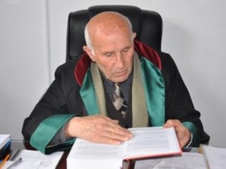 22 Yaşında Girdi 76 Yaşında Mezun Oldu