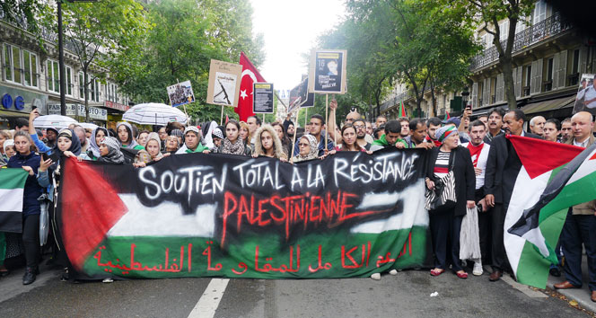 Paris’te Filistin’e Destek Yürüyüşü