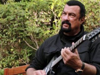 Ünlü Oyuncu Türk Çıktı