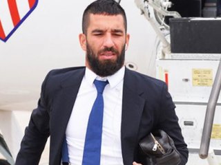 Arda Turan'dan Sürpriz Karar