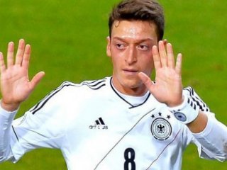 Mesut Özil Gazze'ye Bağış Yapmamış!