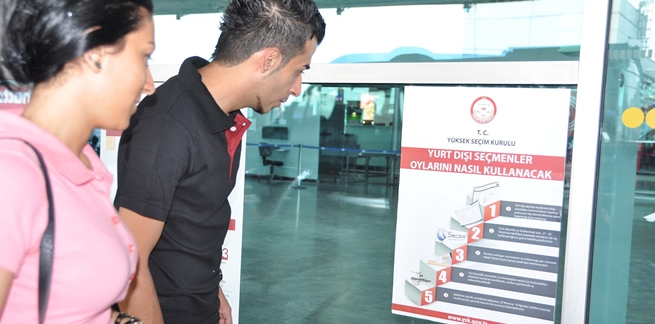 Atatürk Havalimanı'nda Seçim Hazırlığı