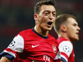 Mesut Yol Gösterdi!