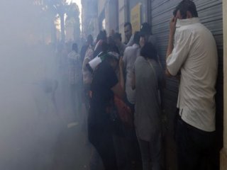 İsrail'i Protesto Edenlere Sert Müdahale