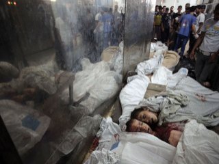 Gazze Kan Gölüne Döndü