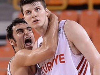 Ümit Milliler Tarih Yazdı!