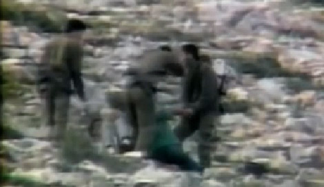 Zalimler Filistinli Gencin Kemiklerini Böyle Kırdılar!