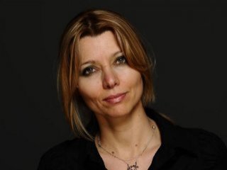 Elif Şafak'tan Skandal Yazı