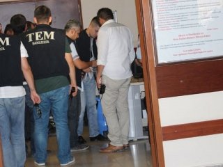 "Bayrağı İndirmediğimiz İçin Gözaltına Alındık"