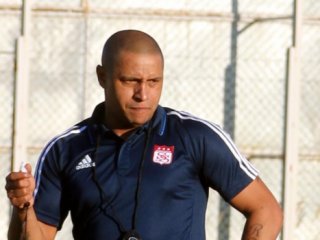 Carlos Diplomayı Aldı