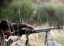 Van'da askeri kışlaya taciz ateşi  