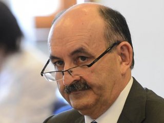 Müezzinoğlu'ndan "Sigara" Açıklaması