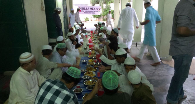 İhlas Vakfı'ndan Hindistan'a İftar